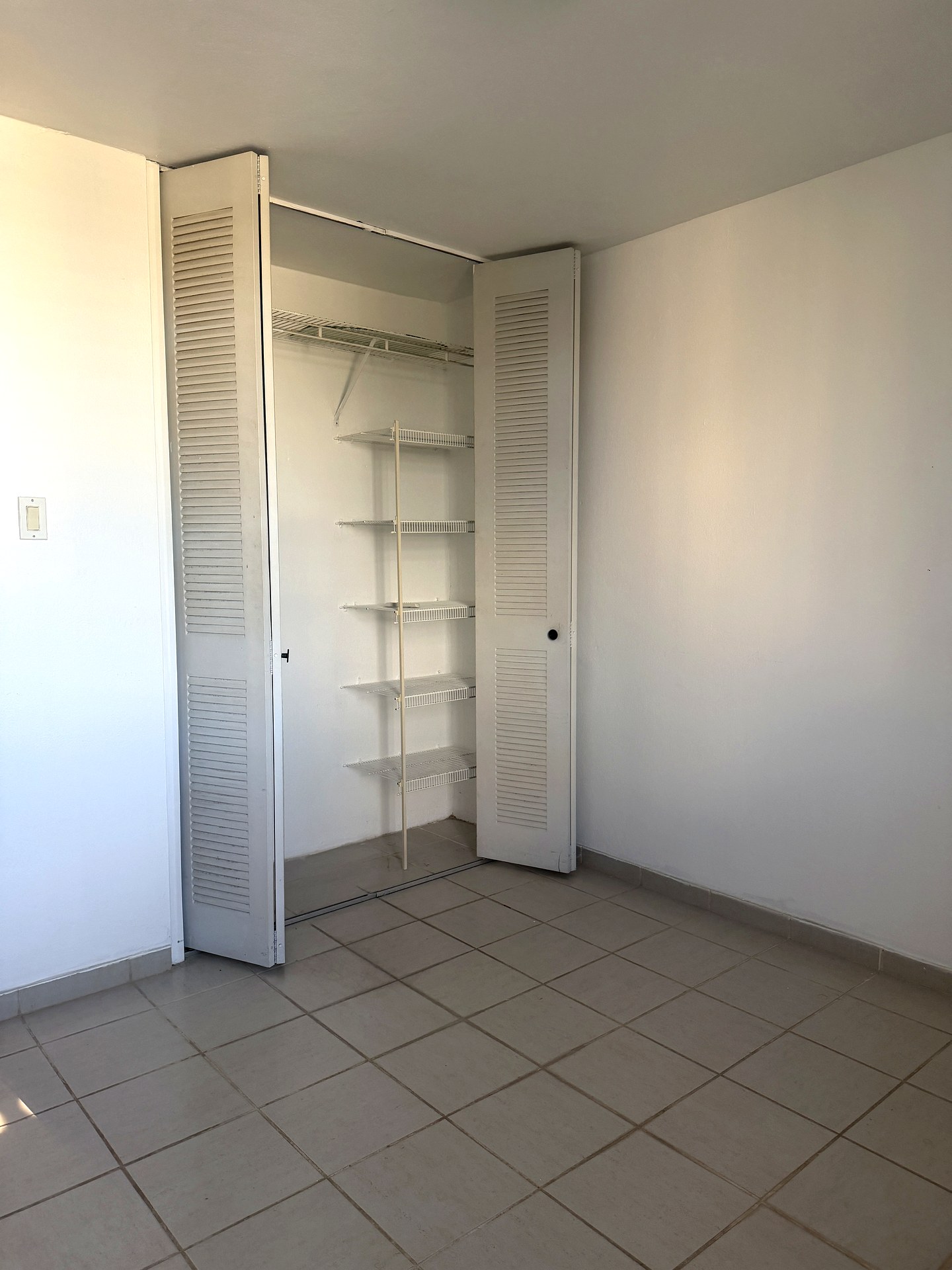Walk-in closet